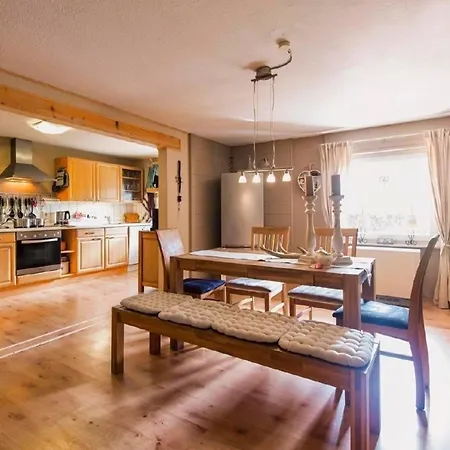 Grosse In Mensfelden Mit Grossem Balkon Apartament *